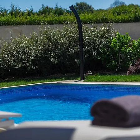 Opal Villa Tar-Vabriga